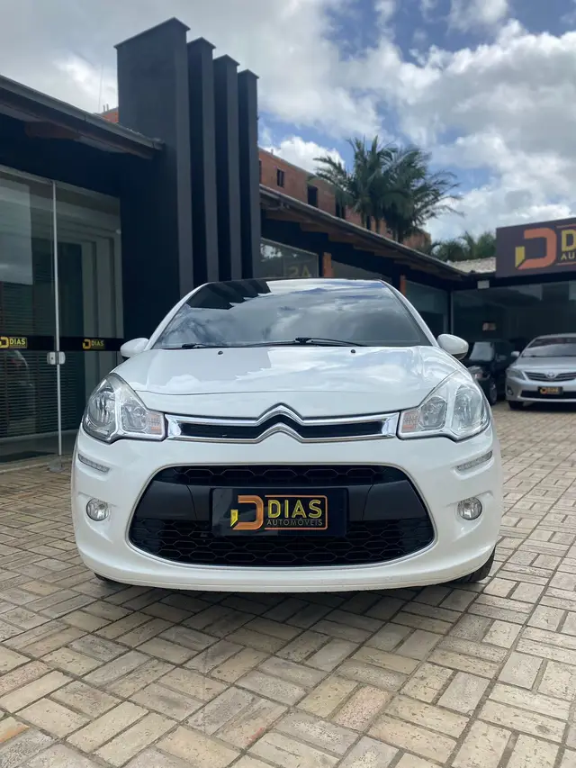 Carro Citroën C3 2017 Attraction Puretech 1.2 12V (Flex)
