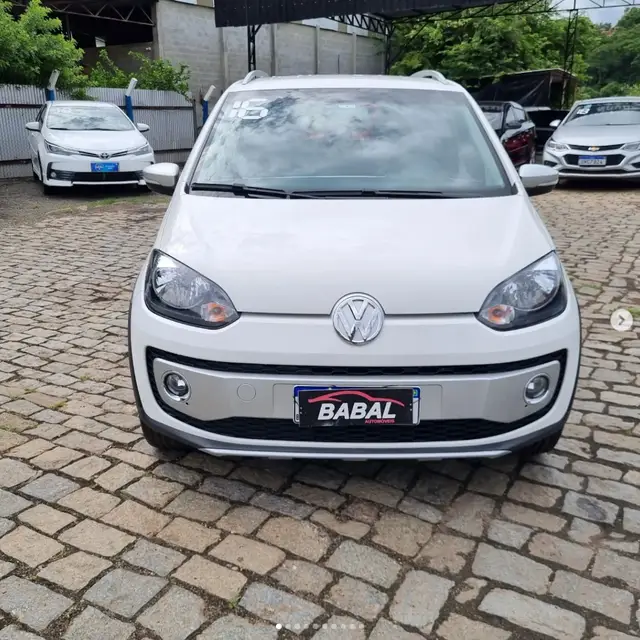 Carro Volkswagen Up! 2016 1.0 12v E-Flex cross up! I-Motion