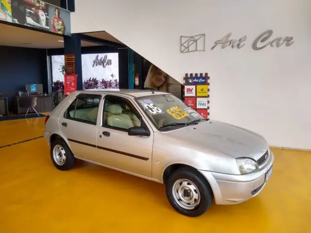 Carro Ford Fiesta Hatch 2006 Street 1.0 8V