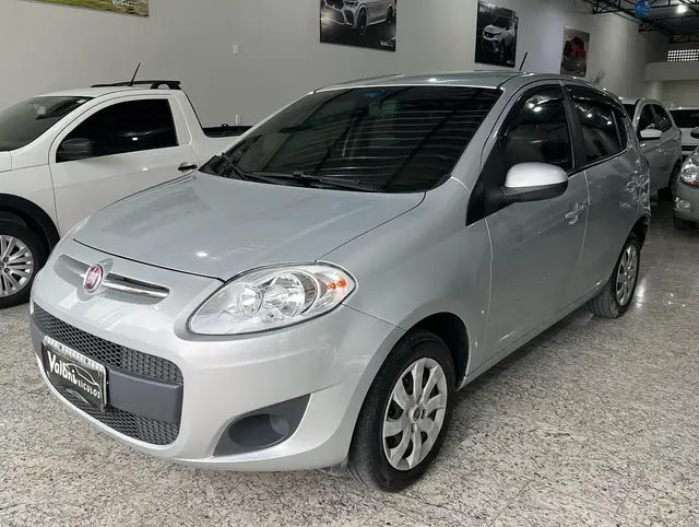 Carro Fiat Palio 2015 Attractive 1.0 Evo (Flex)