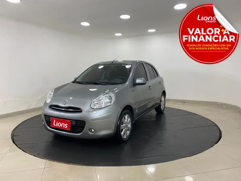 Nissan March 1.6 16V S (Flex)