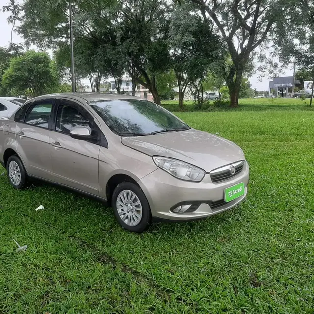 Carro Fiat Grand Siena 2014 Evo Attractive 1.4 8V (Flex)