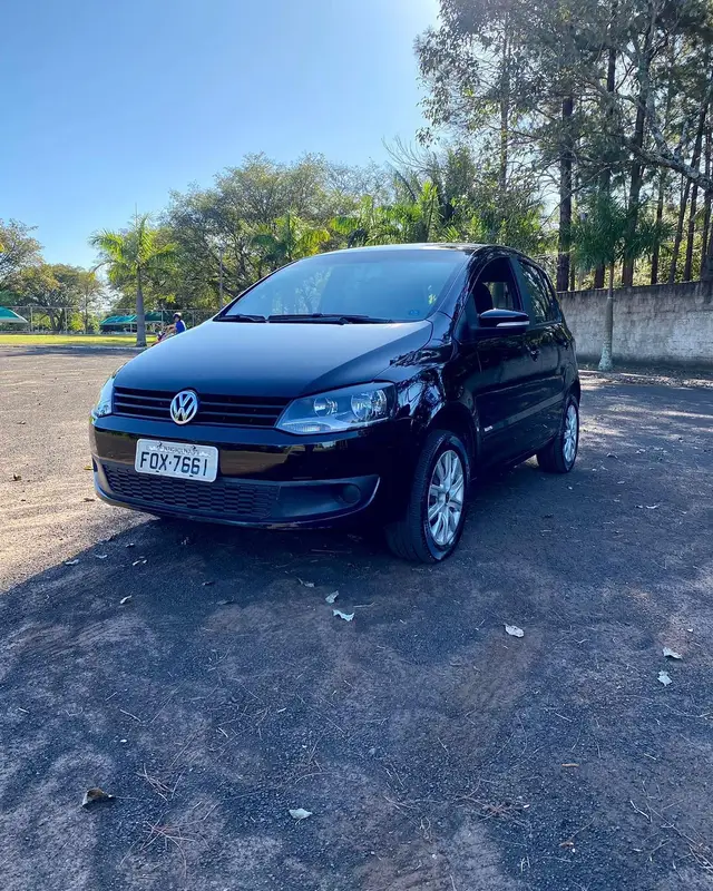 Carro Volkswagen Fox 2013 1.0 VHT (Flex) 4p