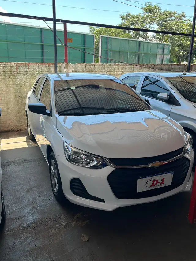 Carro Chevrolet Onix 2021 1.0 (Flex)