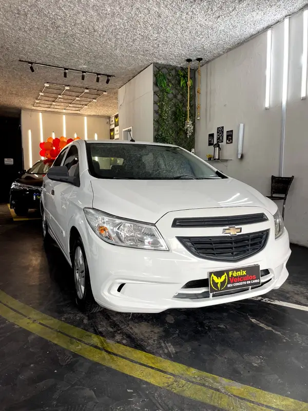 Chevrolet Onix LTZ 2013 tem preço de R$ 46.500 nas concessionárias