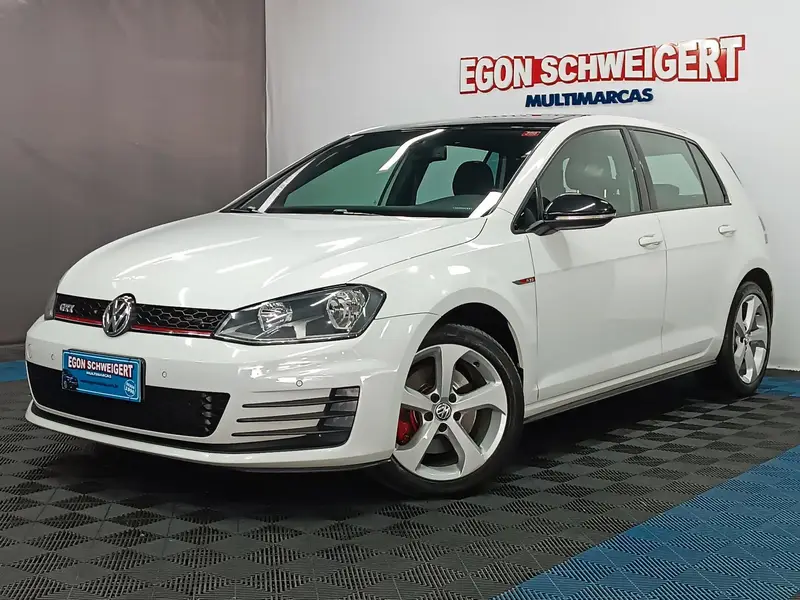 Volkswagen Golf GTI 2.0 TSi DSG