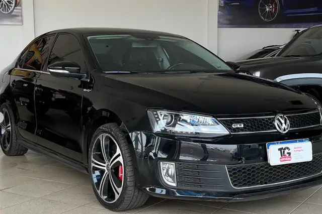 Carro Volkswagen Jetta 2013 2.0 TSI Highline DSG