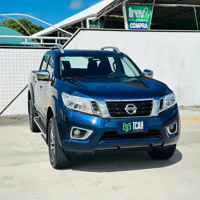 Carro Nissan Frontier 2021 2.3 TD CD LE 4x4 (Aut)