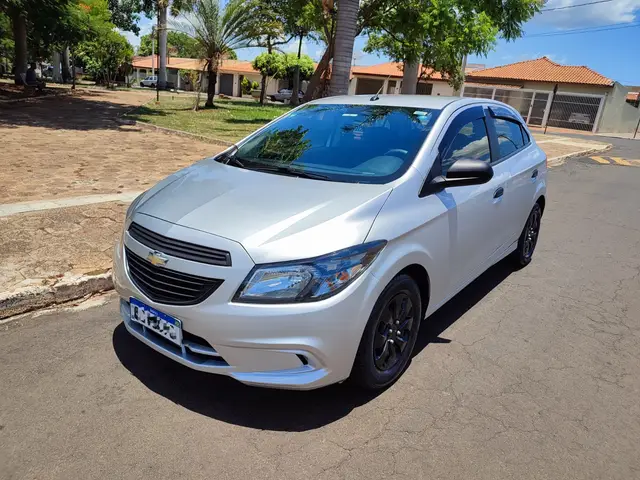 Carro Chevrolet Onix 2019 1.0 Joy SPE/4