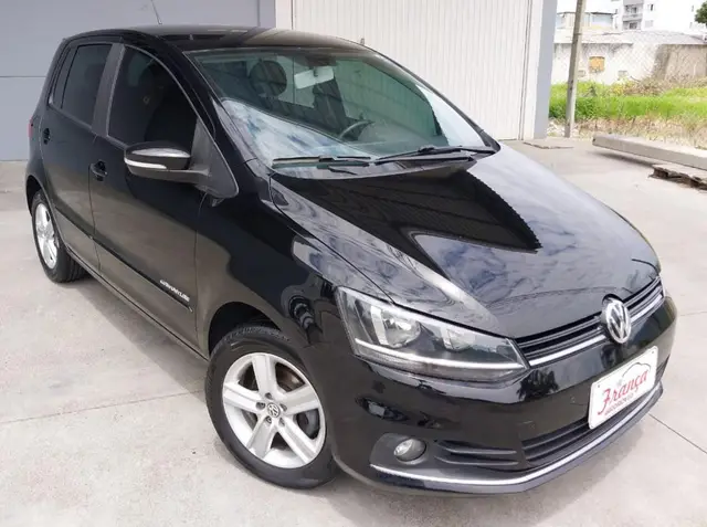 Carro Volkswagen Fox 2017 1.0 MPI Comfortline (Flex)