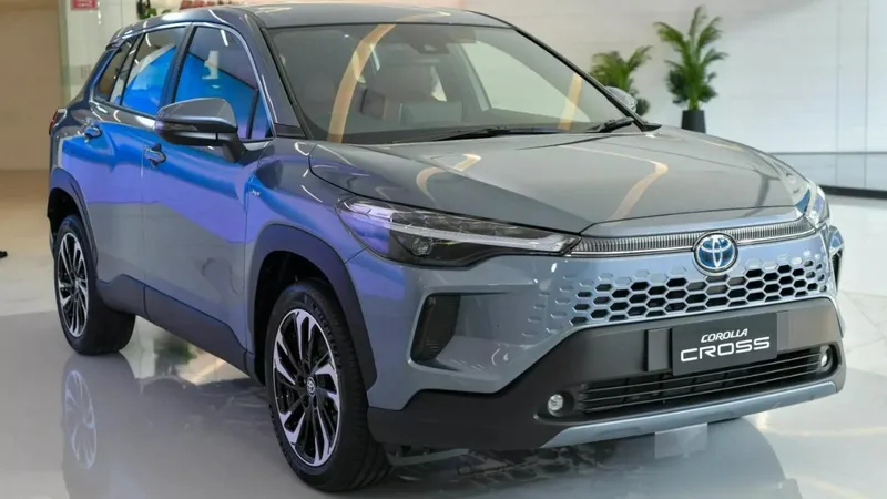 Como é o novo Toyota Corolla Cross que vem ao Brasil