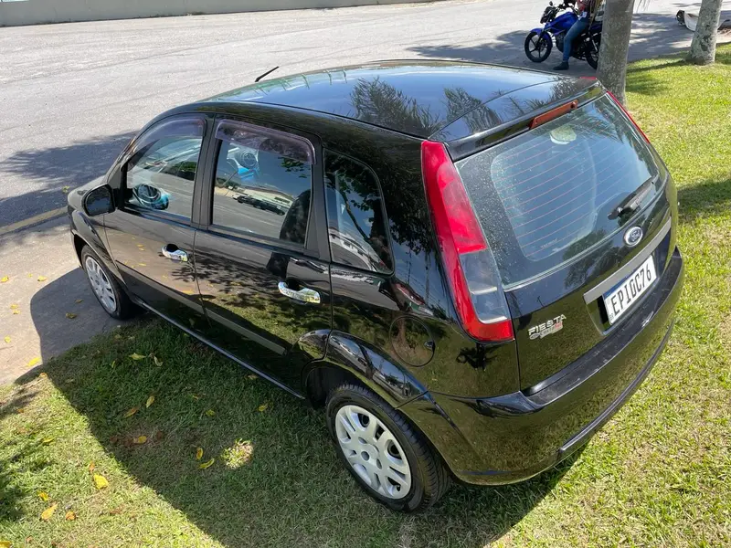 Ford Fiesta Hatch 1.6 (Flex)