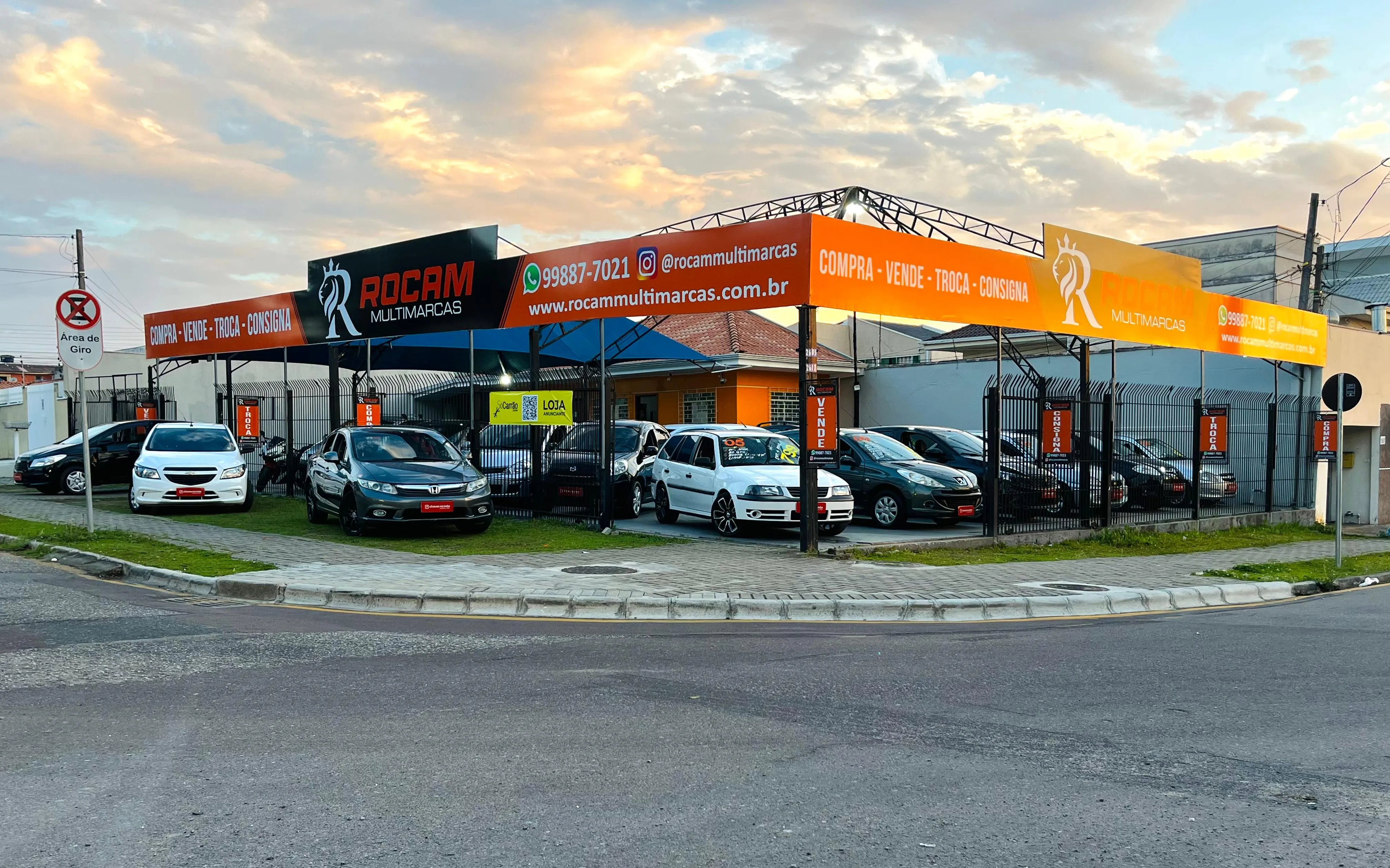Fachada da loja Veículos à venda em ROCAM COMERCIO DE AUTOMOVEIS LTDA - Curitiba - PR | Mobiauto