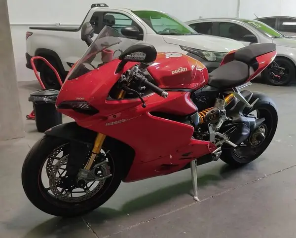 Ducati panigale deals 1199 olx