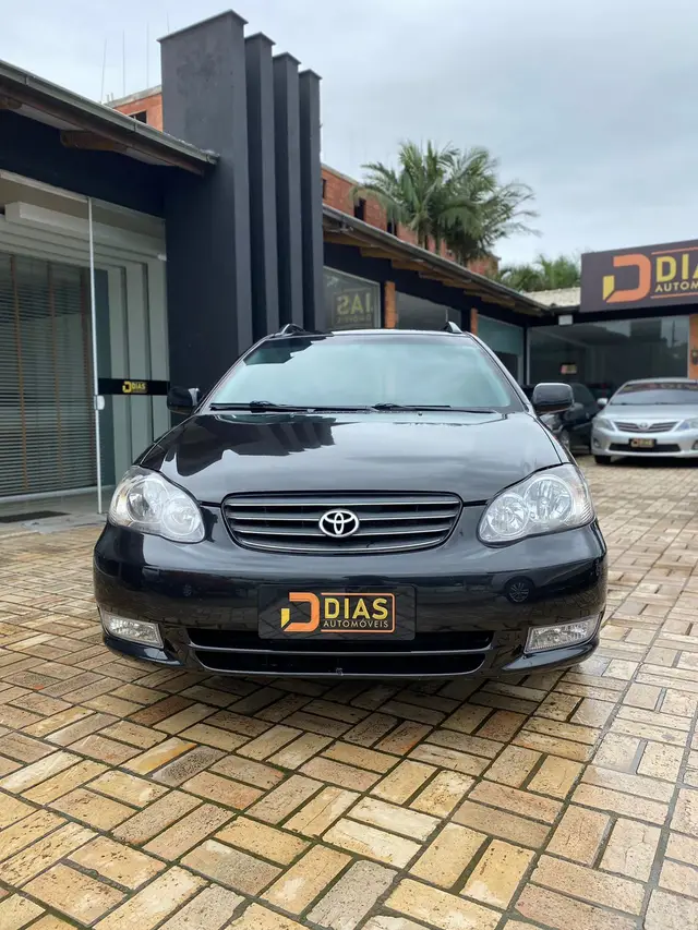 Carro Toyota Fielder 2005 1.8 16V (aut)