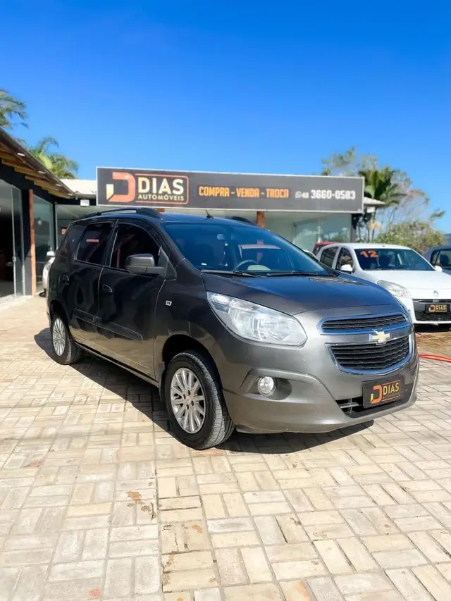 Carro Chevrolet Spin 2014 LT 5S 1.8 (Aut) (Flex)