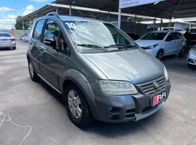 Carro Fiat Idea 2010 Adventure 1.8 Dualogic (Flex)