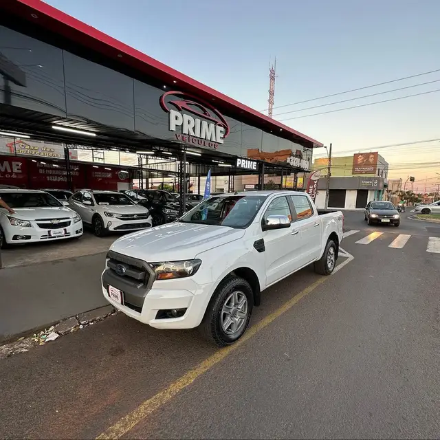 Carro Ford Ranger Cabine Dupla 2017 Ranger 2.2 TD XLS CD 4x4 (Aut)