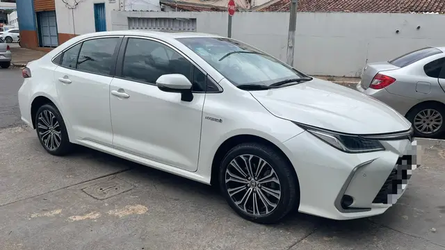 Carro Toyota Corolla 2020 1.8  HYBRID FLEX ALTIS PREMIUM CVT