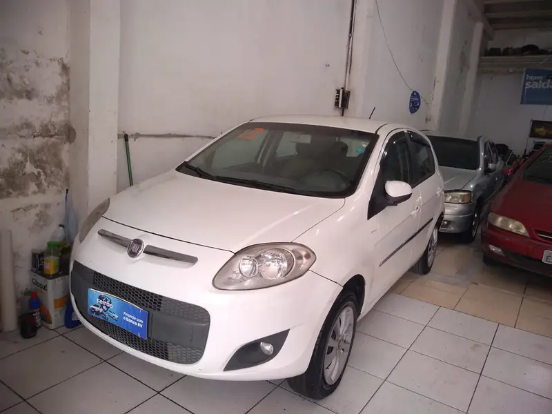 Fiat Palio Essence 1.6 16V (Flex)