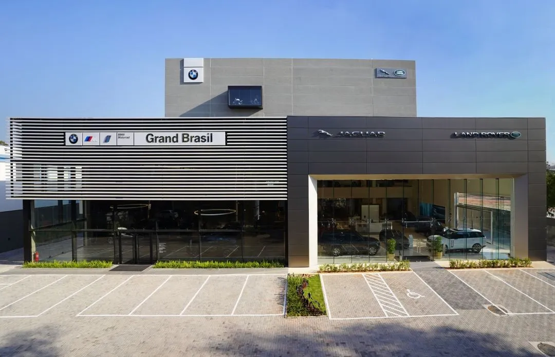 Fachada da loja Veículos à venda em Grand Brasil - Bmw Alphaville - Barueri - SP | Mobiauto