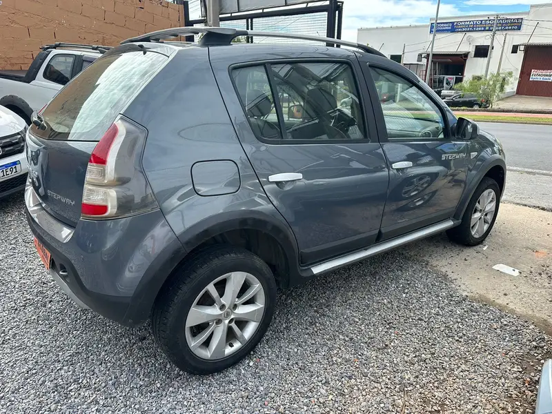 Renault Sandero Stepway 1.6 16V Hi-Flex (aut)