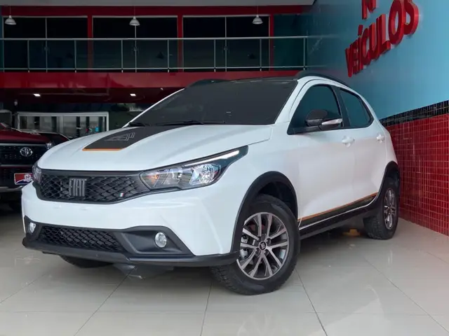 Carro Fiat Argo 2024 Trekking 1.3