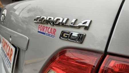 Corolla Sedan GLi 1.8 16V (flex)