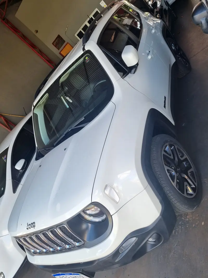 Jeep Renegade Longitude 1.8 4x2 (Aut) (Flex)
