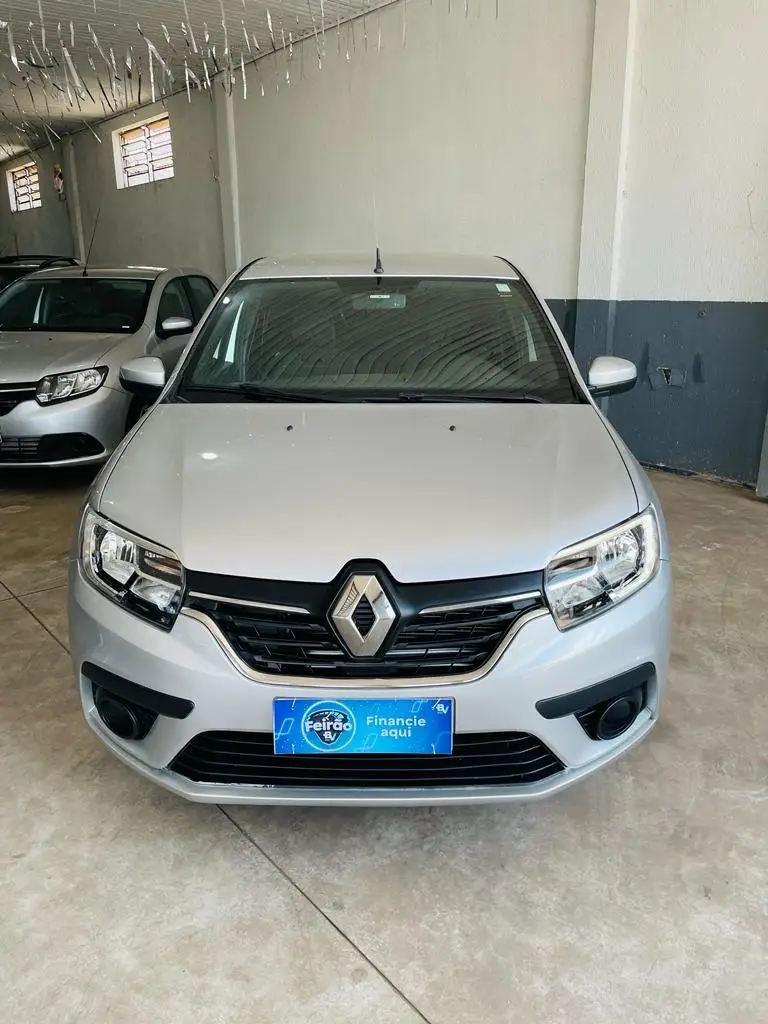 Renault Logan Life 1.0 12V SCe (Flex)