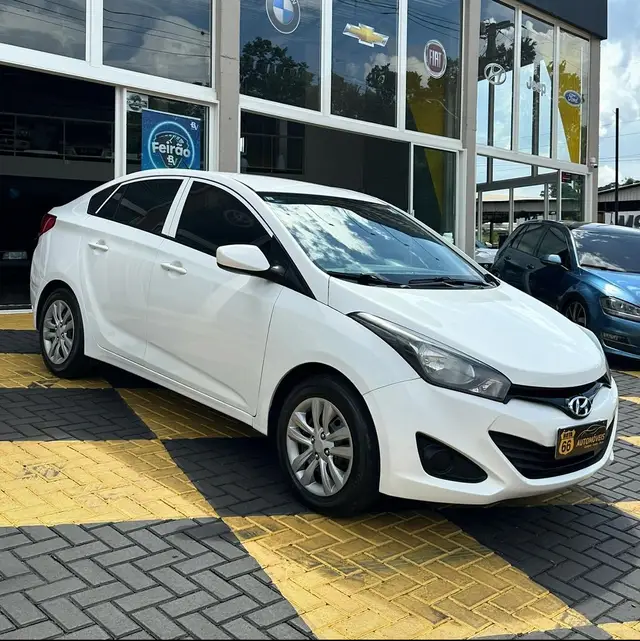 Carro Hyundai HB20S 2015 1.0 Comfort Plus (Flex)