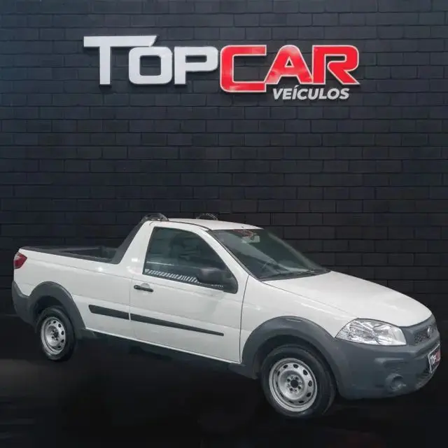 Carro Fiat Strada 2015 Working 1.4 (Flex)