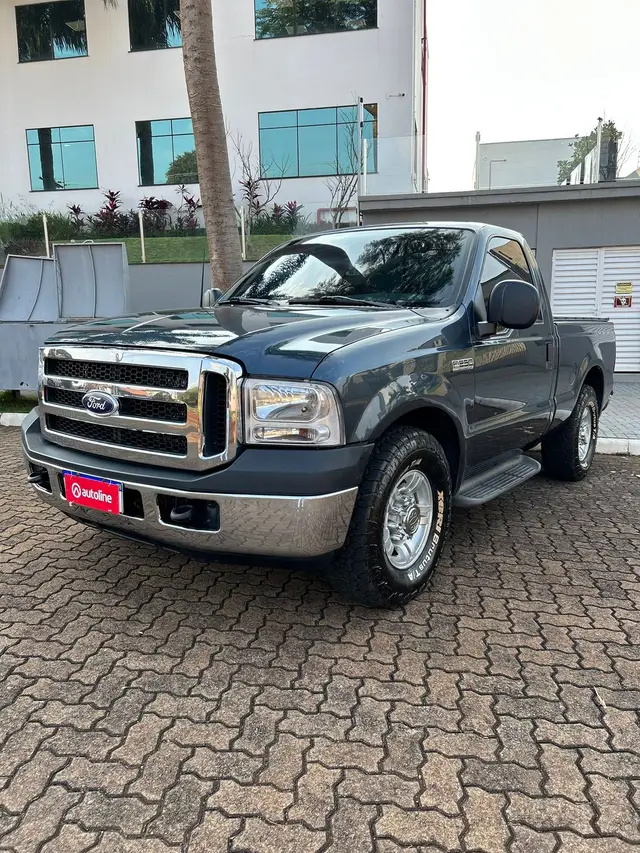 Carro Ford F-250 2010 XLT 4x2 3.9 (Cab Simples)