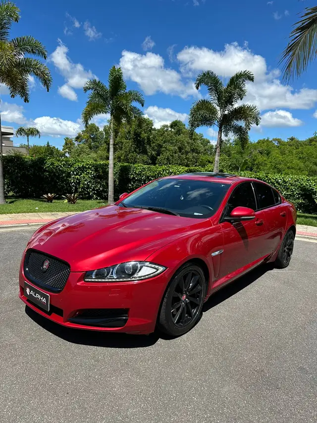 Carro Jaguar XF 2015 2.0 TURBO 16V 240CV AUT.