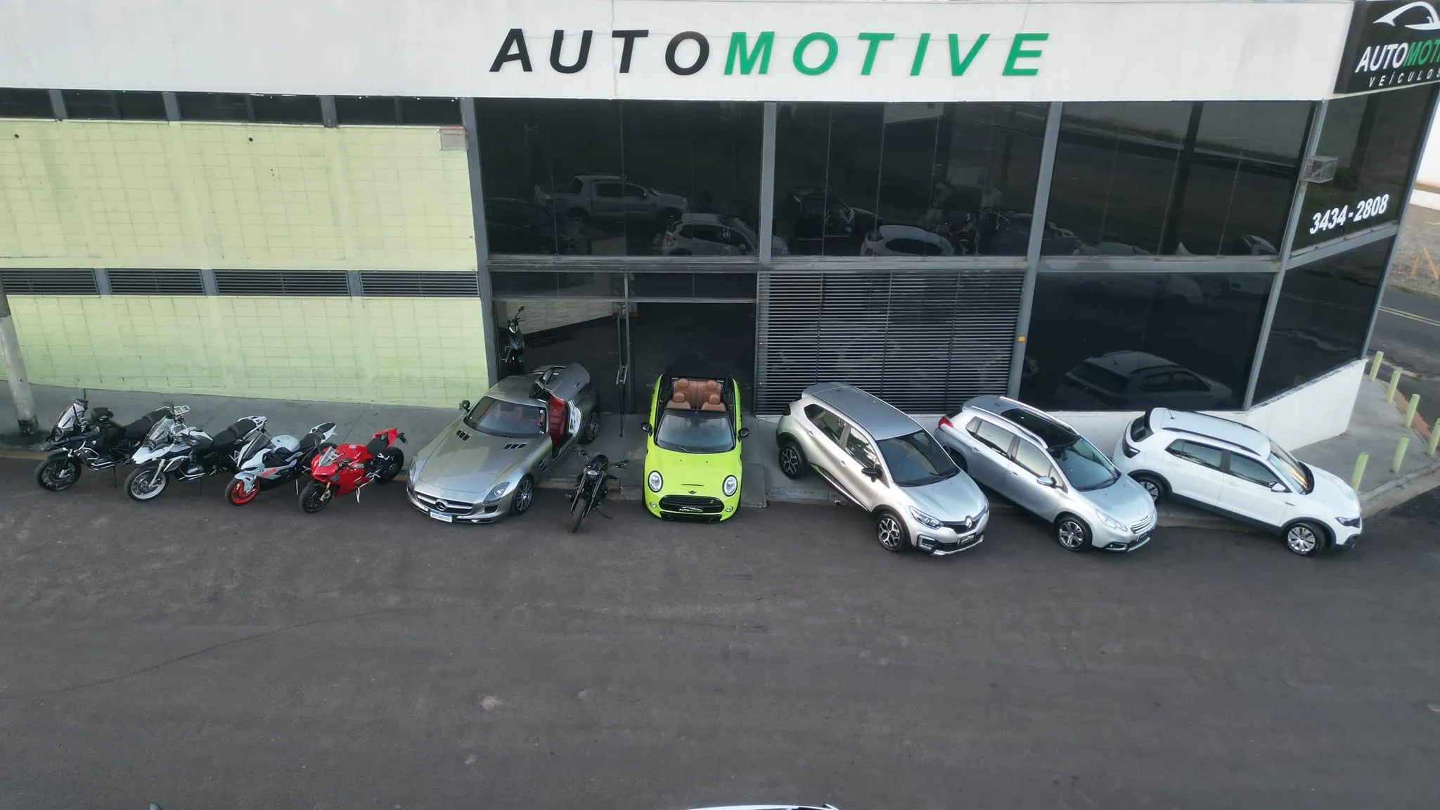 Fachada da loja AUTOMOTIVE VEIC - Marília - SP