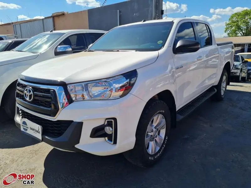 Toyota Hilux 2.8 TDI CD SR 4x4 (Aut)