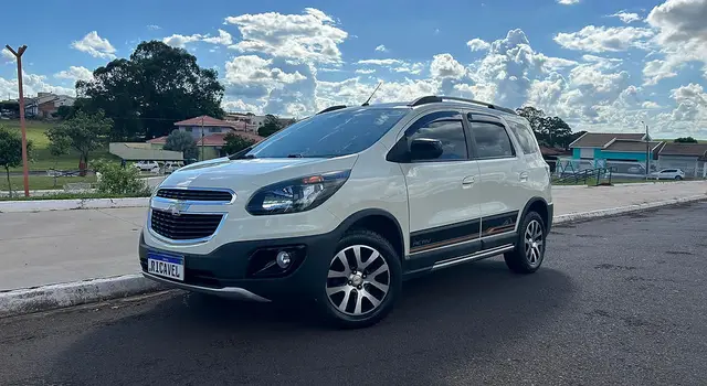 Carro Chevrolet Spin 2016 LTZ 1.8 (Flex)