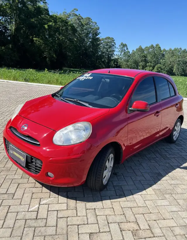 Carro Nissan March 2014 1.6 16V S (Flex)