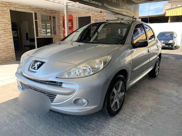 Carro Peugeot 207 2013 Hatch XR Sport 1.4 8V (flex)