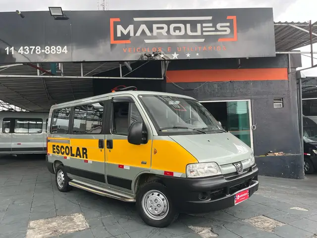 Carro Peugeot Boxer 2013 2.3 HDI Longo 16 Lugares