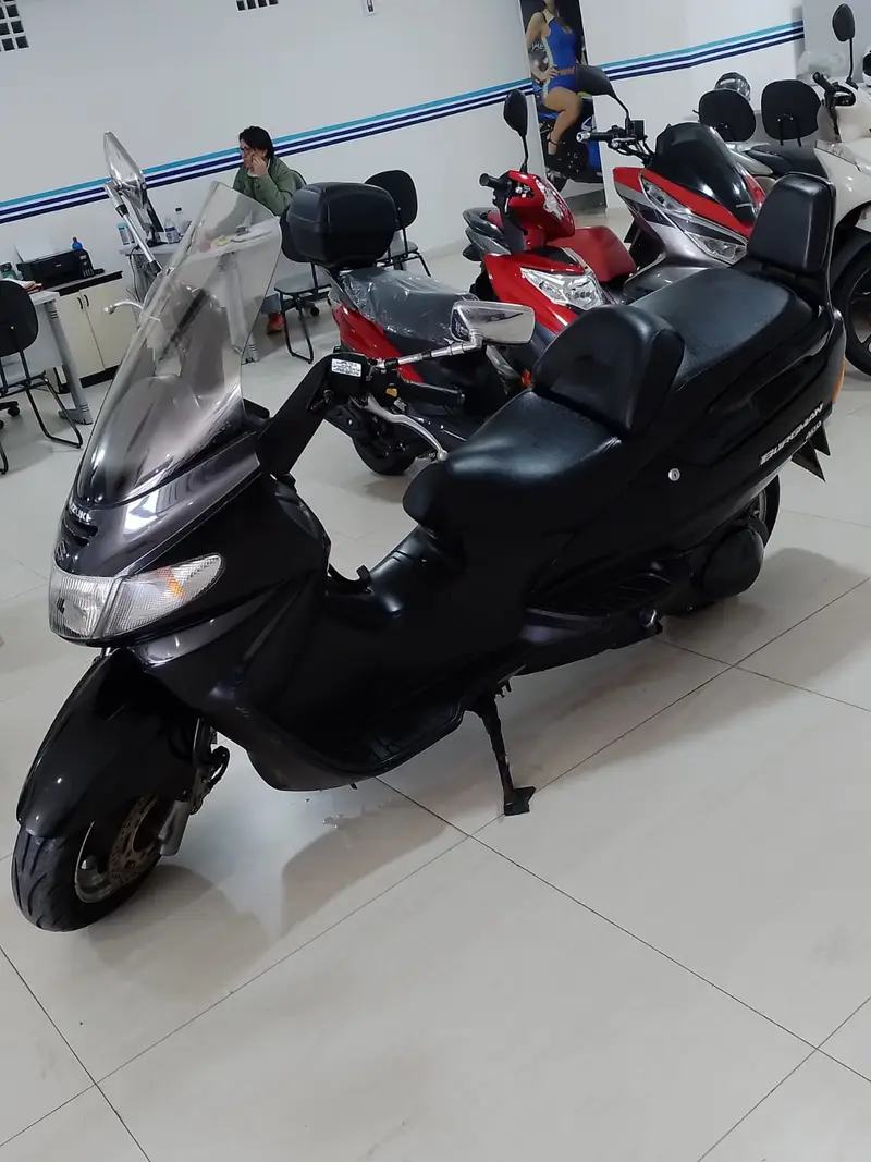 Suzuki Burgman 650