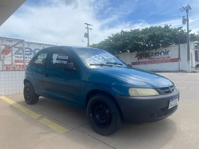 Carro Chevrolet Celta 2001 1.0