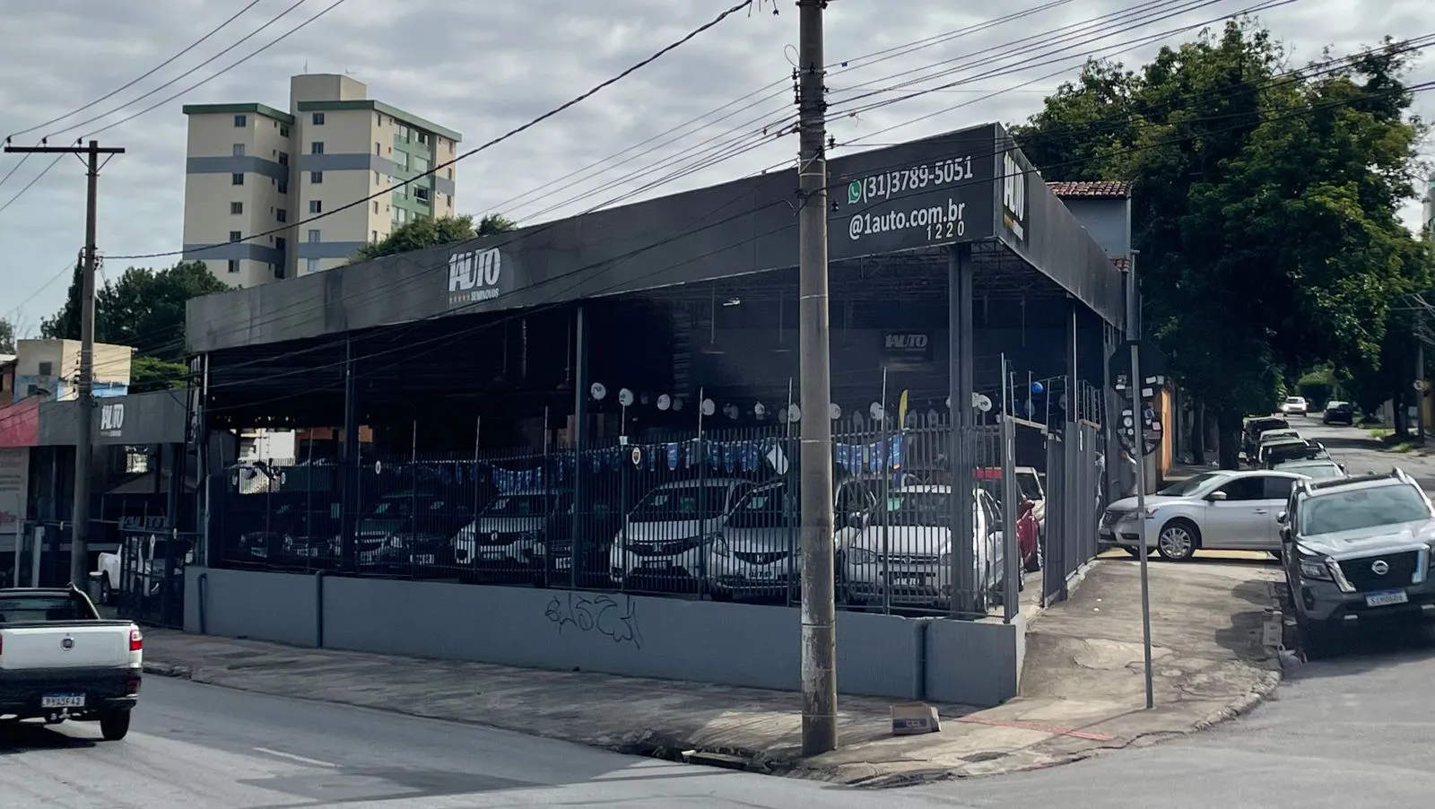 Fachada da loja Veículos à venda em 1 AUTO INTERMEDIACOES LTDA - Belo Horizonte - MG | Mobiauto