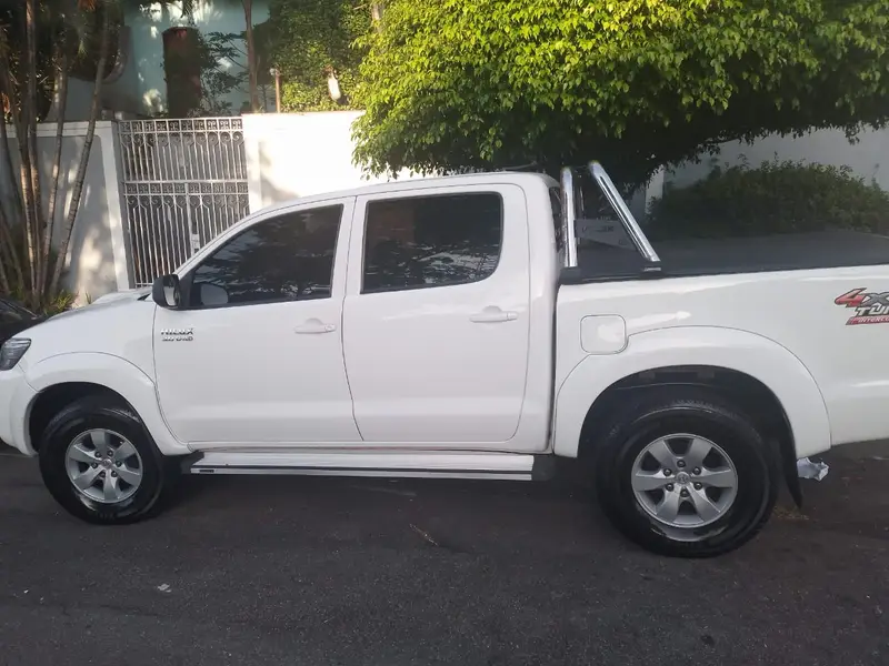 Toyota Hilux Cabine Dupla Hilux 3.0 TDI 4x4 CD SRV (Aut)