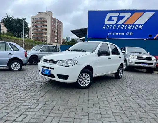 Carro Fiat Palio 2015 Fire 1.0 8V (Flex) 4p