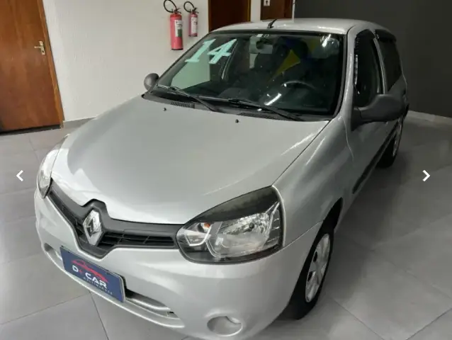 Renault Clio Authentique 1.0 16V (Flex) 2p