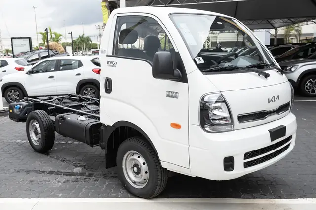 Carro Kia Bongo 2024 K2500 2.5 4x4