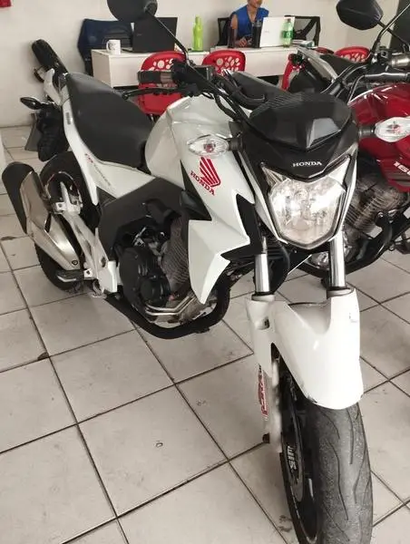 Moto Honda CB 250F Twister 2016 250F (CBS) tmp