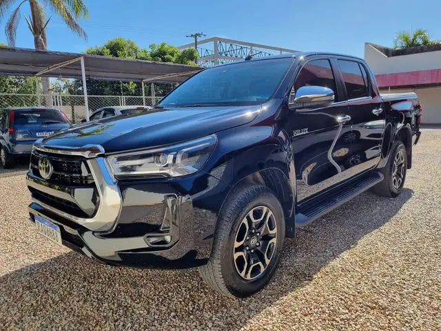 Carro Toyota Hilux Cabine Dupla 2021 SRX 2.8 TDI CD 4x4 (Aut)