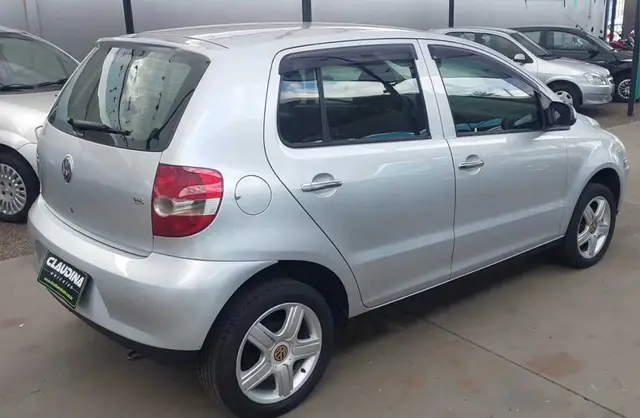 Carro Volkswagen Fox 2005 Plus 1.6 8V (Flex)